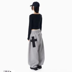 AAKAM Laced CROS2 Patch Sweatpants (Gray)